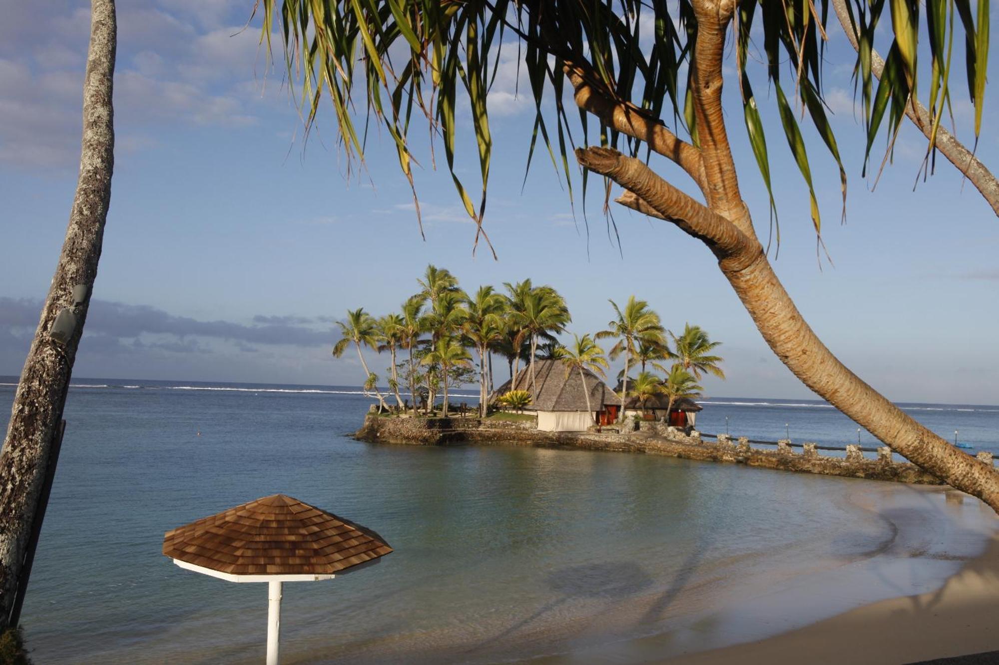 Hotel The Warwick Fiji Korolevu  Exteriér fotografie A view of the beach at the resort
